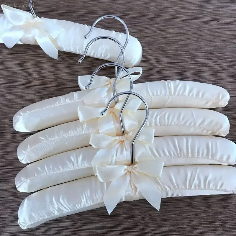 Cintres colorés pour vêtements - Baby Clothing Rack avis et prix