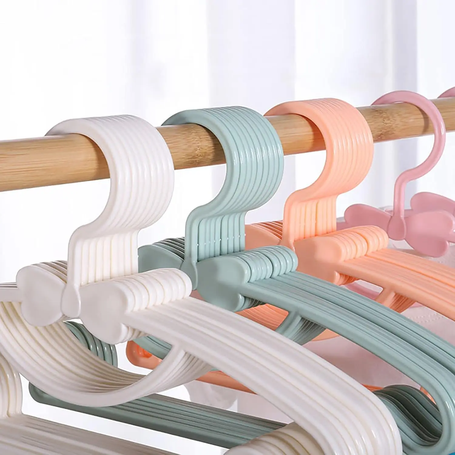 Porte-vêtements pour bébés en  - Baby Clothing Rack avis et prix