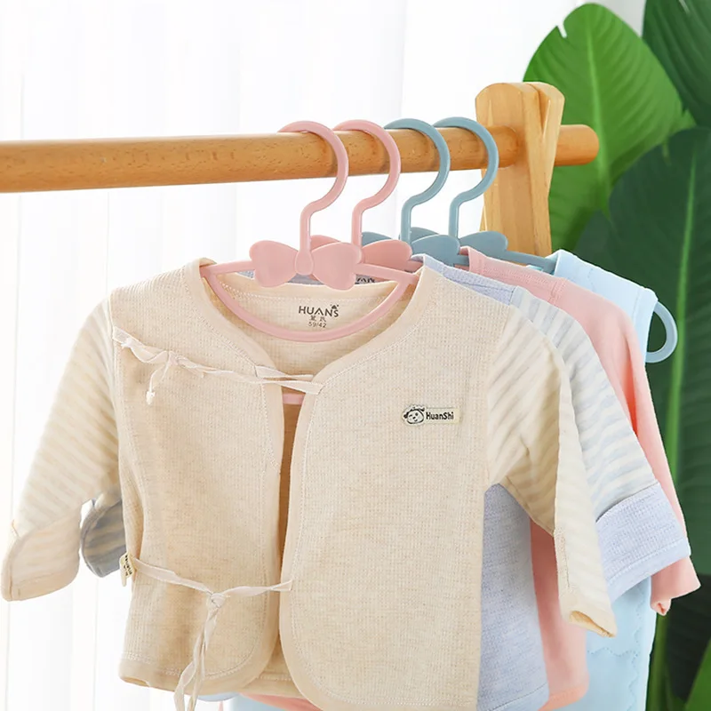Cintres en plastique pour bébé - Baby Clothing Rack avis et prix